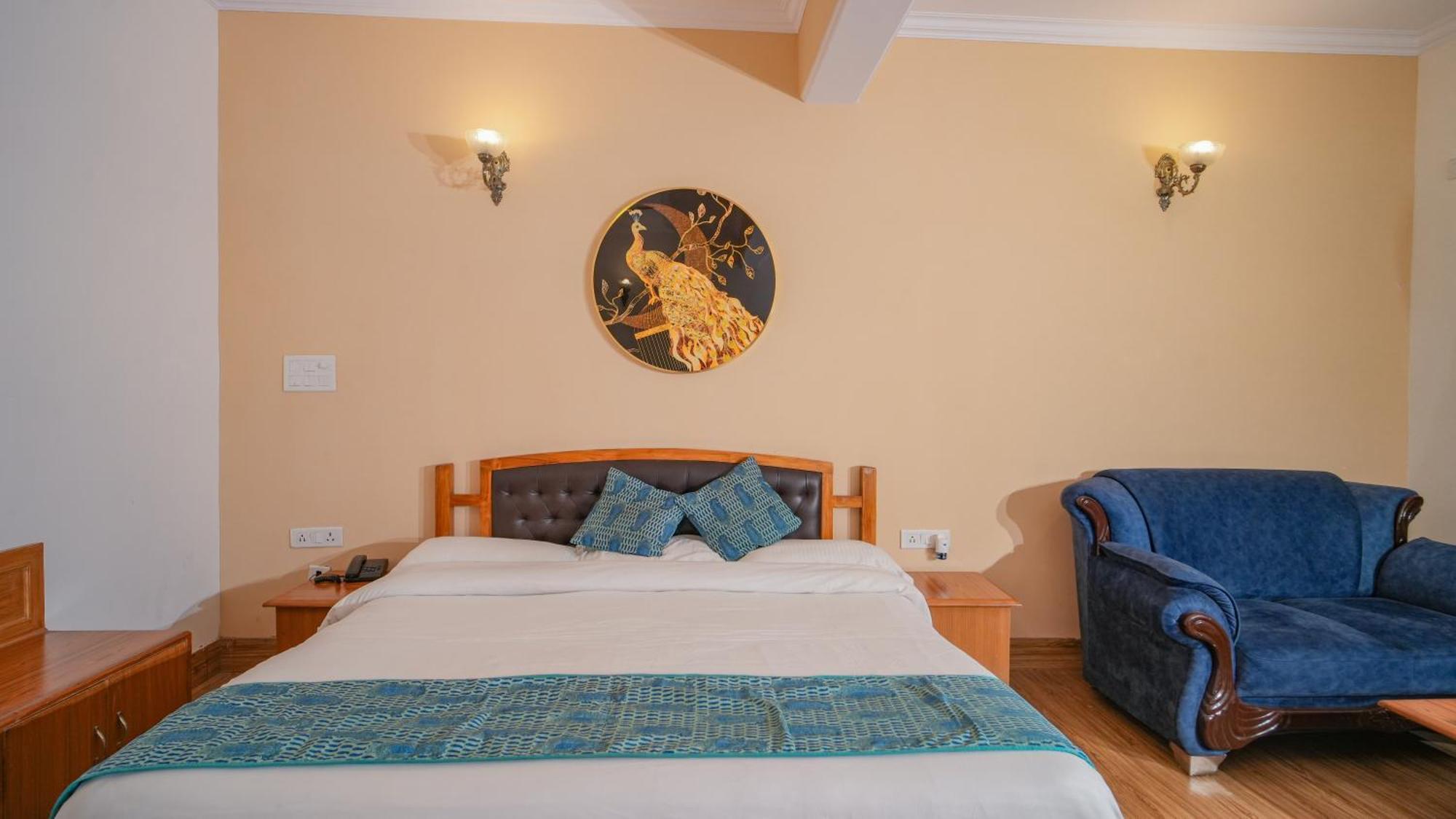 Neelesh Inn- A Luxury Lake View Hotel- 20 Kms From Nainital Bhīm Tāl Dış mekan fotoğraf