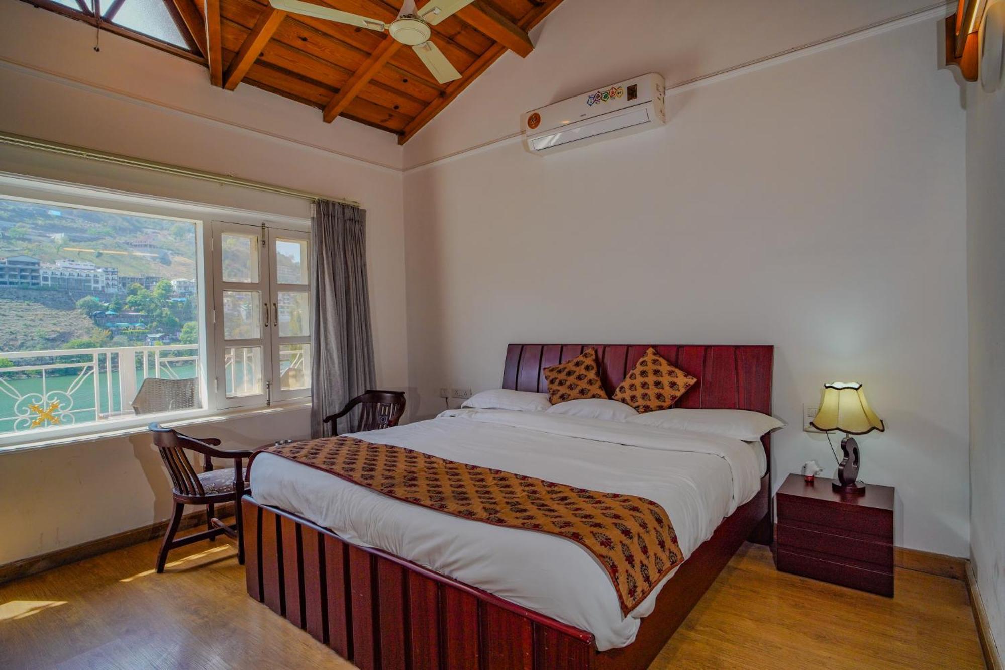 Neelesh Inn- A Luxury Lake View Hotel- 20 Kms From Nainital Bhīm Tāl Dış mekan fotoğraf